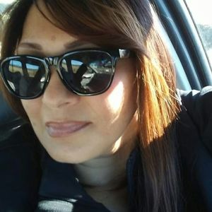 Meet your Posher, Loretta